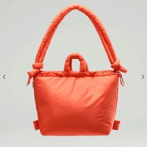 NWT Olend Backpacks Ona Softbag in Coral, unisex, New with Tags